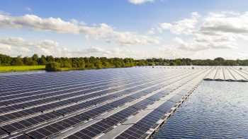 Drijvende zonnepanelen op Lippe Gabriëlsplas