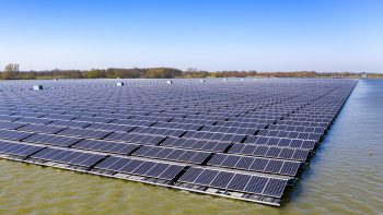 Drijvend zonnepark op Bomhofsplas