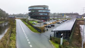 Zonnecarport bij Appèl Catering