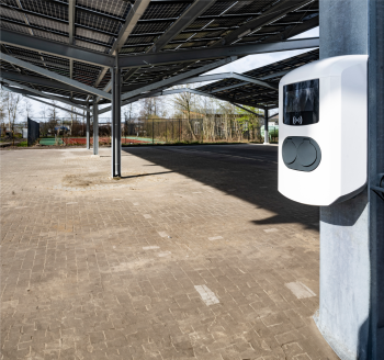 Laadpaal zonnecarport